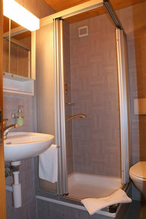 Hotel Sonne - Self Check-In Schwarzenburg Buitenkant foto