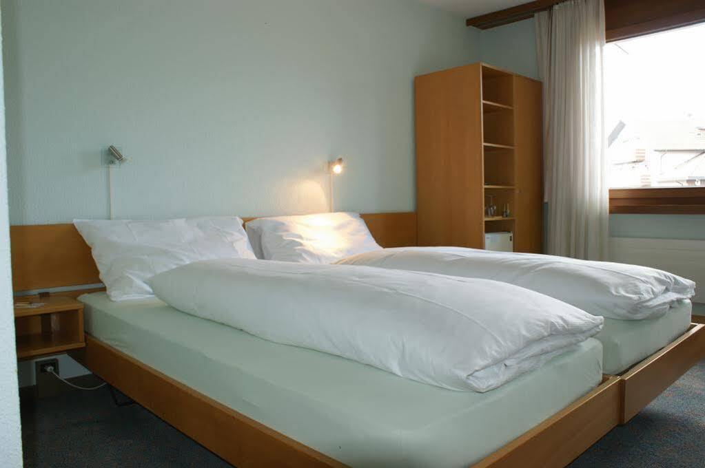 Hotel Sonne - Self Check-In Schwarzenburg Buitenkant foto